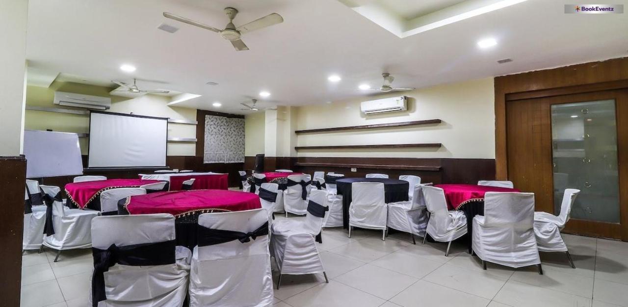 Hotel Mandakini Plaza Kanpur Ngoại thất bức ảnh