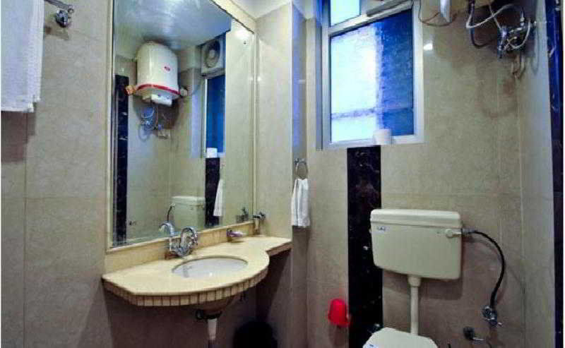 Hotel Mandakini Plaza Kanpur Ngoại thất bức ảnh